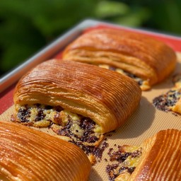 2 ชิ้นถูกกว่า