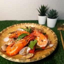 เรณู ซีฟู๊ด