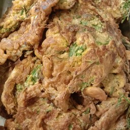 นำ้พริกกะปิ ไข่ทอด พร้อมผักสด