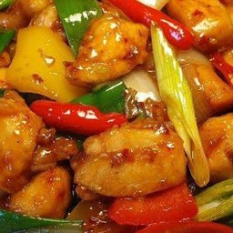 ผัดพริกหยวกเนื้อ  ราดข้าว