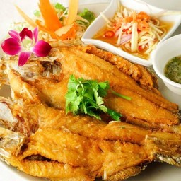 ปลากะพงทอดน้ำปลา