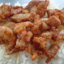 หมูน้ำปลาราดข้าว