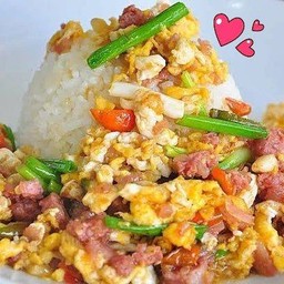 ข้าวแหนมผัดไข่