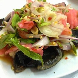 ยำไข่เยี่ยวม้า