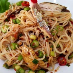 ยำขนมจีนปลาทู