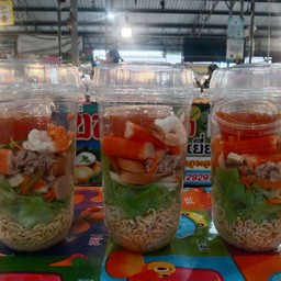 ลูกชิ้นทอดรสเด็ด ซอยมอเตอร์ไบค์