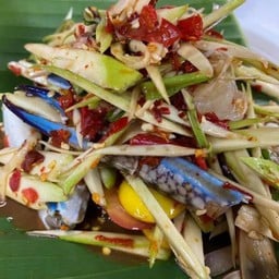 ตำมะม่วงปูม้าปลาร้า