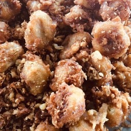 กล้วยทอด ข้างประปาสะเดา