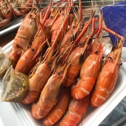 กุ้งเป็นเผาฟรีน้ำจิ้มรสเด็ดแซ้บซี๊ดถึงใจ ราคาไม่แพงต้องลอง