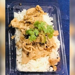 หมูกระเทียมราดข้าว