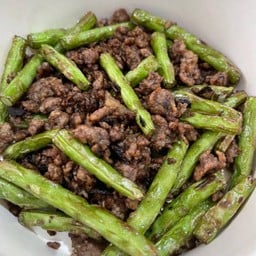 ถั่วแขกผัดหมูสับหนำเลี๊ยบ