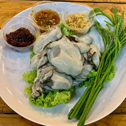 หอยนางรมทรงเครื่อง