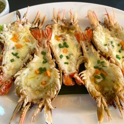 กุ้งย่างชีส ไซส์ 10-12 ตัวโล ( ครึ่งกิโล )