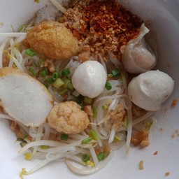 ก๋วยเตี๊ยว เส้นเล็กแห้ง ต้มยำ