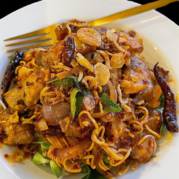 มาม่าแซ่บแห้งหมูย่าง