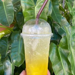 สัปปะรดโซดา