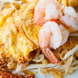 ผัดไทยกุ้งสด