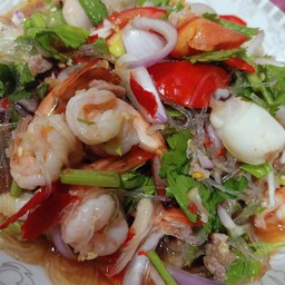 ยำวุ้นเส้นทะเล