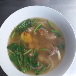 ต้มแชบกระดูกอ่อนหมู