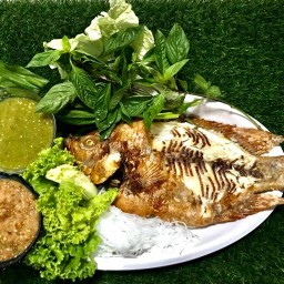 เมี่ยงปลาเผาบ้านนี้มีรัก