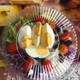 สลัดไข่ต้ม