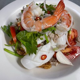 ยำไข่ดาว