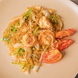 วุ้นเส้นผัดไข่ใส่กุ้ง