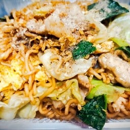 ผัดมาม่าหมูสับใส่ไข่(ไม่ใส่พริก)