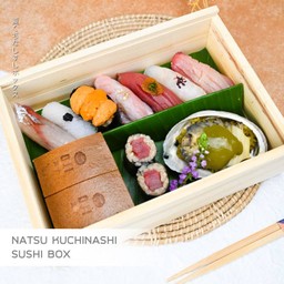 NATSU KICHINASHI SUSHI BOX
