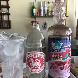 น้ำองุ่นผสมโซดา