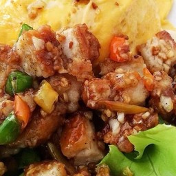 ไก่กรอบผัดพริกขี้หนู (กับข้าว)