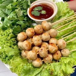 ลูกชิ้นเอ็นหมูปิ้ง3ไม้น้ำจิ้มรสเด็ด