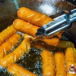ใส้กรอกหนังกรอบ