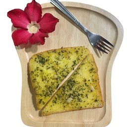 ขนมปังเนยกระเทียม