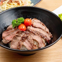 ข้าวสเต็กเนื้อไทยวากิว