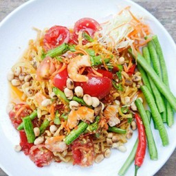 ตำหมี่กรอบไข่เค็ม