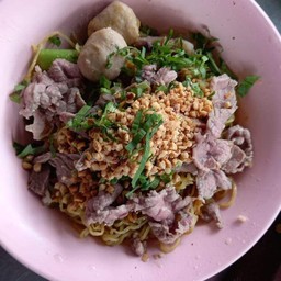 ก๋วยเตี๋ยวแห้งเนื้อ+ลูกชิ้น