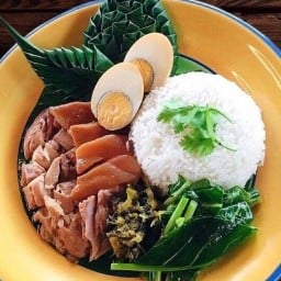 ขาหมู 100 ขา (อาหารตามสั่ง) -