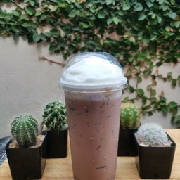 ไมโล เย็น