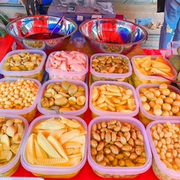 ผลไม้บุฟเฟ่ต์น้ำปลาหวานแม่นุ้ย บ้านดู่ 106