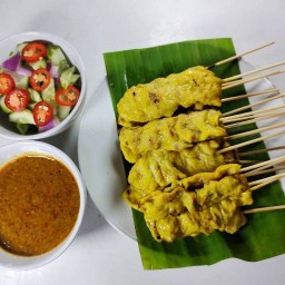 หมูสะเต๊ะเดินได้ สาขา2 เมืองนครนายก