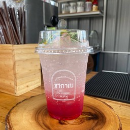 สตรอว์เบอร์รี่โซดา