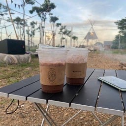 ศิลปิน camp.