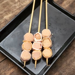 P16.เบคอนพันไส้กรอก