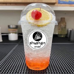 สัปปะรดโซดา