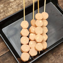 C11.ไส้กรอกไก่ชีส