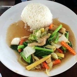 ผักผักรวมราดข้าว