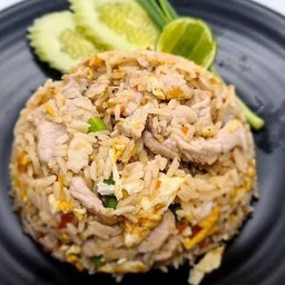 ข้าวผัดไก่