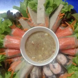 ข้าวน้ำพริกกะปิปลาทูชะอมทอด