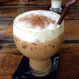 (C) คาปูชิโน่เย็น Iced Cappuccino